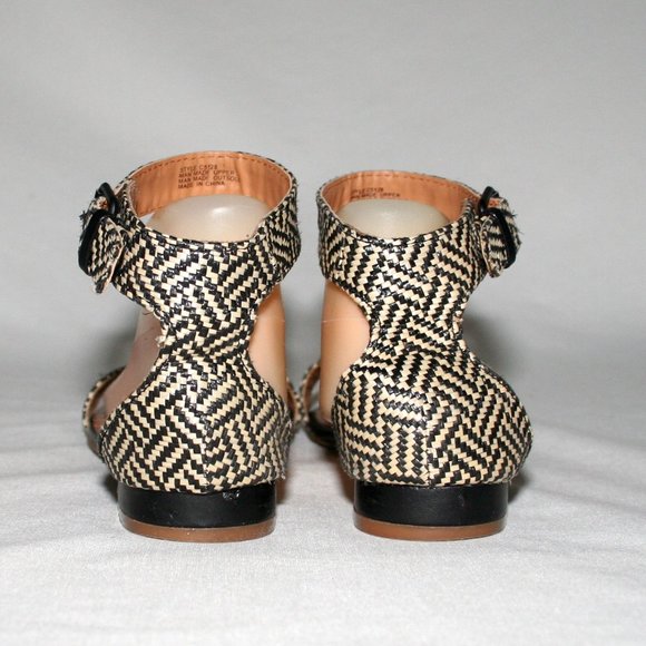 J CREW Size 7.5 C5128 Black & Ivory Low Heeled Ankle Strap Sandals - Picture 4 of 10